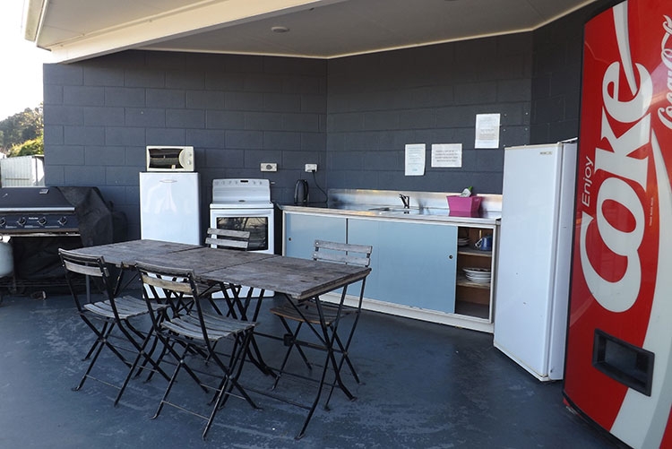 img_44670_13 shared kitchen